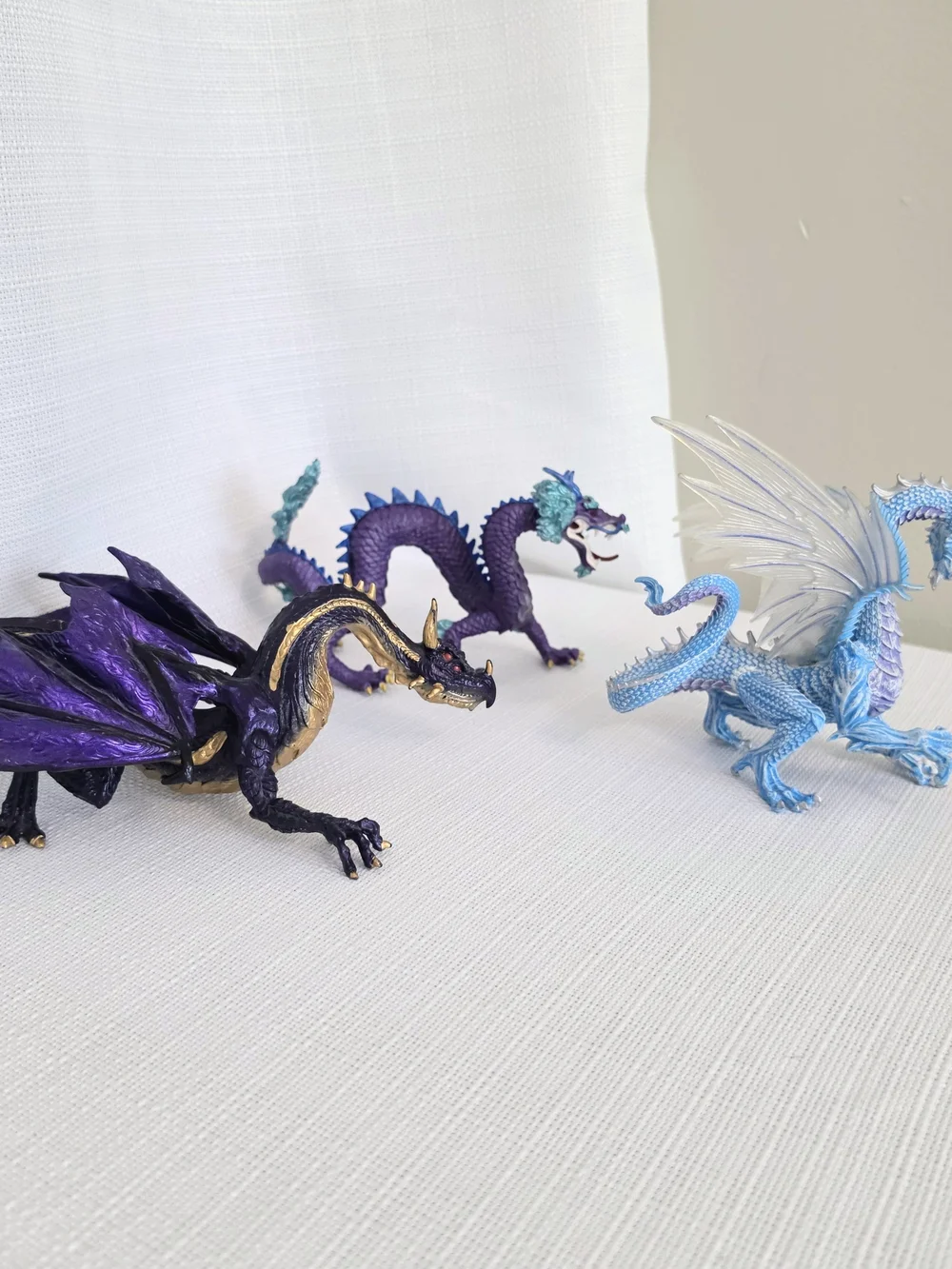 Safari Plastoy detailed dragon